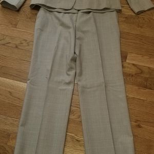 Ladies Business Suit, 2P, khaki color in excellent condition.